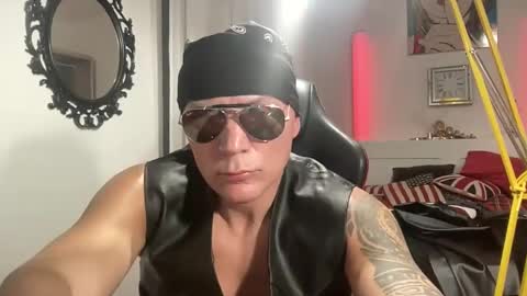 Snapshot of hardmattsteel chatting on 01-26-25, 12:05 MATTSTEEL - ITALIAN STALLION online show from 01-26-25, 12:05