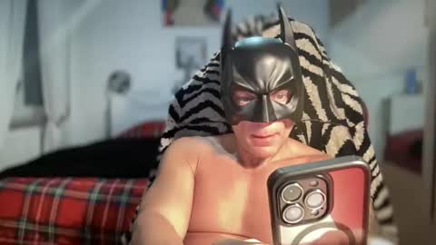 Snapshot of hardmattsteel chatting on 10-26-25, 04:02 MATTSTEEL - ITALIAN STALLION online show from 10-26-25, 04:02