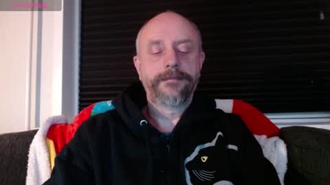 Snapshot of hardmrlazy chatting on 01-02-25, 06:01 MrLazy online show from 01-02-25, 06:01