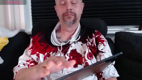 Snapshot of hardmrlazy chatting on 02-03-25, 09:50 MrLazy online show from 02-03-25, 09:50