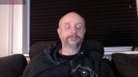 Snapshot of hardmrlazy chatting on 02-22-25, 10:09 MrLazy online show from 02-22-25, 10:09