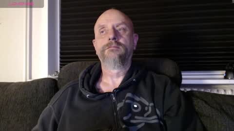 Snapshot of hardmrlazy chatting on 10-26-25, 07:09 MrLazy online show from 10-26-25, 07:09