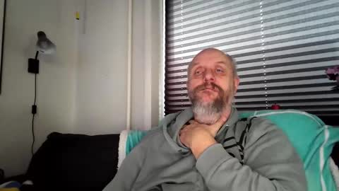 MrLazy online show from 02-22-26, 03:21