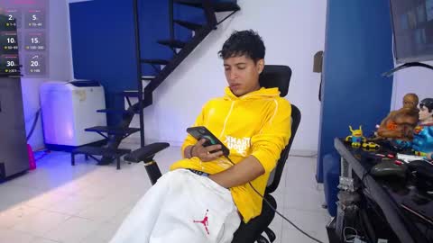 Snapshot of hardsexlove08 chatting on 01-06-26, 08:45 Andres Dean online show from 01-06-26, 08:45