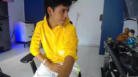 Snapshot of hardsexlove08 chatting on 01-18-26, 10:02 Andres Dean online show from 01-18-26, 10:02