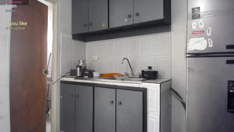 Snapshot of hardsexlove08 chatting on 02-05-26, 08:13 Andres Dean online show from 02-05-26, 08:13