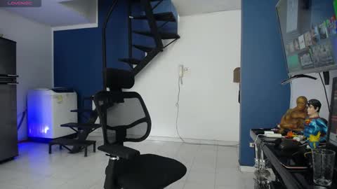 Snapshot of hardsexlove08 chatting on 02-09-26, 08:02 Andres Dean online show from 02-09-26, 08:02