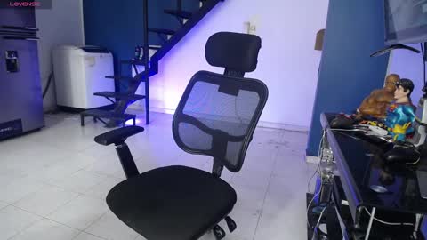 Snapshot of hardsexlove08 chatting on 02-17-26, 06:58 Andres Dean online show from 02-17-26, 06:58