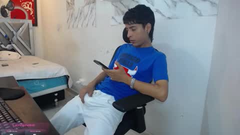 Snapshot of hardsexlove08 chatting on 03-05-26, 03:41 Andres Dean online show from 03-05-26, 03:41