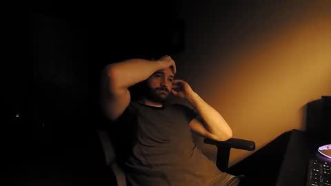 Tom online show from 09-17-25, 02:35