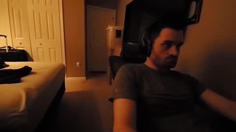 Tom online show from 09-28-25, 12:16