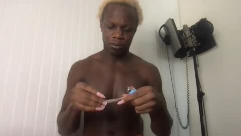 Hardy Lamour online show from 12-14-25, 07:18