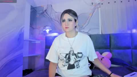 Snapshot of harimoon chatting on 11-17-25, 03:12 Harimoon online show from 11-17-25, 03:12