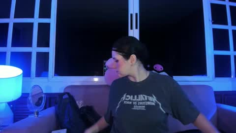 Snapshot of harimoon chatting on 12-01-25, 03:22 Harimoon online show from 12-01-25, 03:22