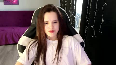 Snapshot of harleen_moore chatting on 05-25-26, 05:02 Harleen online show from 05-25-26, 05:02