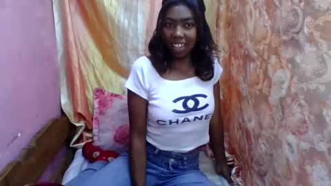 Snapshot of harliva chatting on 06-11-26, 08:23 harliva online show from 06-11-26, 08:23