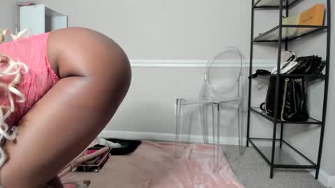 Harmonie Marquise online show from 09-08-25, 10:09