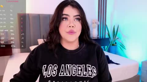 Snapshot of harmonybabe_ chatting on 05-19-26, 09:32 Harmony online show from 05-19-26, 09:32
