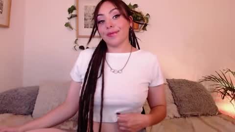 Snapshot of harmonyy01 chatting on 03-02-25, 04:17 Harmony Please help me to reach 100 thumbs up online show from 03-02-25, 04:17