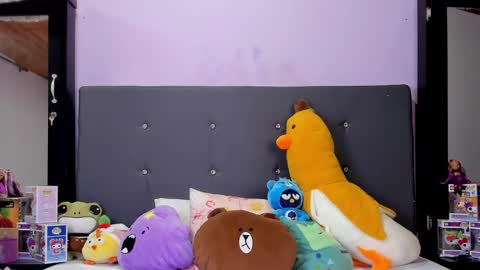 Snapshot of harmonyy_hill chatting on 09-20-25, 10:44 Harmony Hill online show from 09-20-25, 10:44