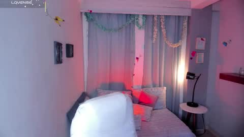 Harper  online show from 10-28-25, 03:36