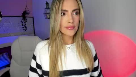 Harper  online show from 12-22-25, 07:33