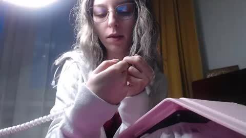 Snapshot of harperxxs chatting on 01-29-25, 03:26 HarperXxs online show from 01-29-25, 03:26