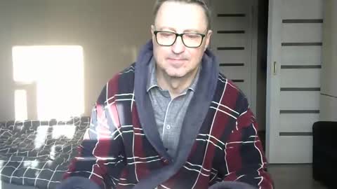 Snapshot of harrysnake chatting on 02-17-25, 06:31 HarrySnake online show from 02-17-25, 06:31