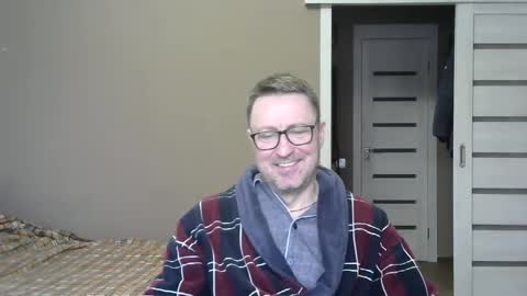 Snapshot of harrysnake chatting on 02-20-25, 06:39 HarrySnake online show from 02-20-25, 06:39