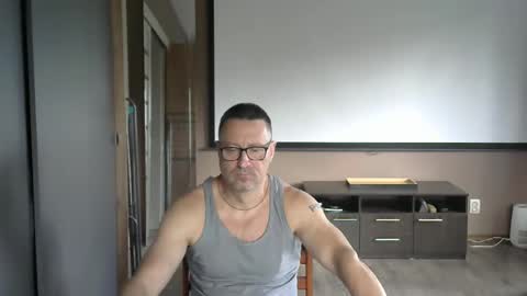 Snapshot of harrysnake chatting on 09-12-25, 08:03 HarrySnake online show from 09-12-25, 08:03