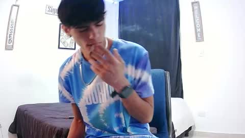 Snapshot of harrythomson1 chatting on 11-06-25, 10:38 harry thomson online show from 11-06-25, 10:38