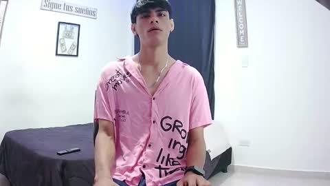 Snapshot of harrythomson1 chatting on 12-18-25, 09:37 harry thomson online show from 12-18-25, 09:37