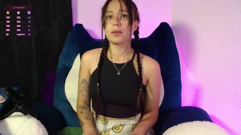 Snapshot of haru_420 chatting on 01-17-26, 01:16 Sofia Damin online show from 01-17-26, 01:16