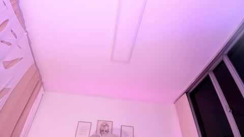 Snapshot of haru__kii chatting on 11-01-25, 12:23 haru online show from 11-01-25, 12:23