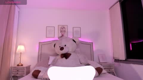 Snapshot of haru__kii chatting on 11-19-25, 02:22 haru online show from 11-19-25, 02:22