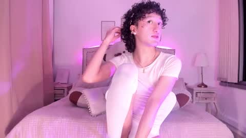 Snapshot of haru__kii chatting on 12-04-25, 03:16 haru online show from 12-04-25, 03:16