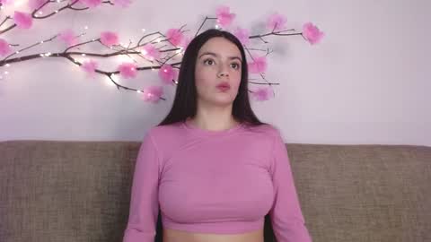 Snapshot of haru_blossom chatting on 01-01-25, 01:59     online show from 01-01-25, 01:59