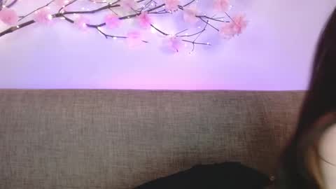 Snapshot of haru_blossom chatting on 10-13-25, 03:01     online show from 10-13-25, 03:01