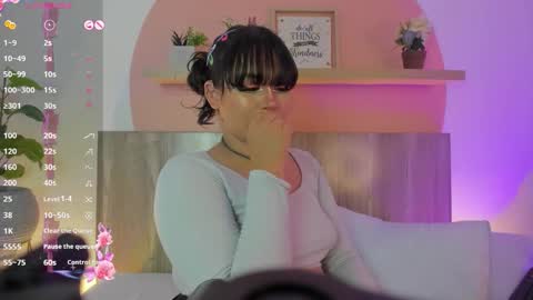 L A U R A online show from 10-29-25, 05:10