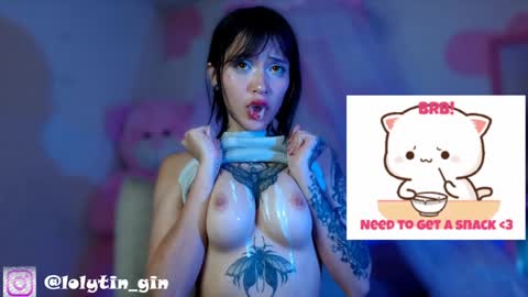 Im Emily and I could be the love of your life    online show from 02-01-25, 03:08