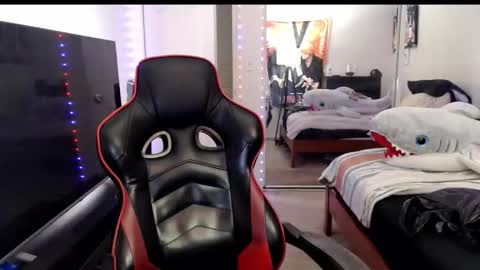 Snapshot of hashg0d chatting on 12-14-25, 05:13 hashg0d online show from 12-14-25, 05:13