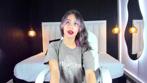 HasleyCarter online show from 11-19-25, 04:23