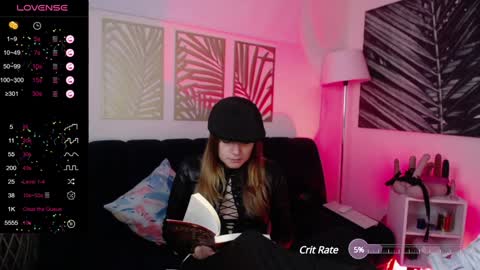 Snapshot of hat_girl chatting on 12-04-24, 10:46 Nicole online show from 12-04-24, 10:46