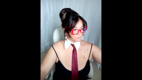 leila online show from 05-21-26, 08:27