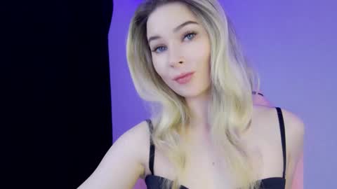 Anna online show from 02-22-26, 12:26