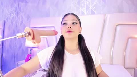 Snapshot of hatsajones chatting on 03-06-26, 04:31 hatsajones online show from 03-06-26, 04:31