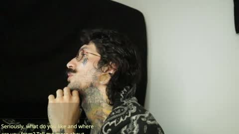 Snapshot of hatsumotokyoto chatting on 01-19-25, 11:53 More content 2 online show from 01-19-25, 11:53