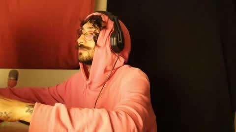 Snapshot of hatsumotokyoto chatting on 02-13-25, 12:13 More content 2 online show from 02-13-25, 12:13