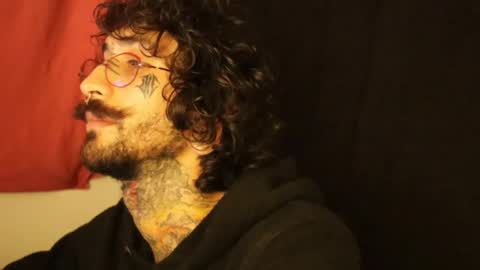 Snapshot of hatsumotokyoto chatting on 02-15-25, 04:58 More content 2 online show from 02-15-25, 04:58