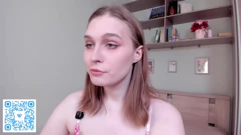 Mia online show from 04-13-26, 08:09